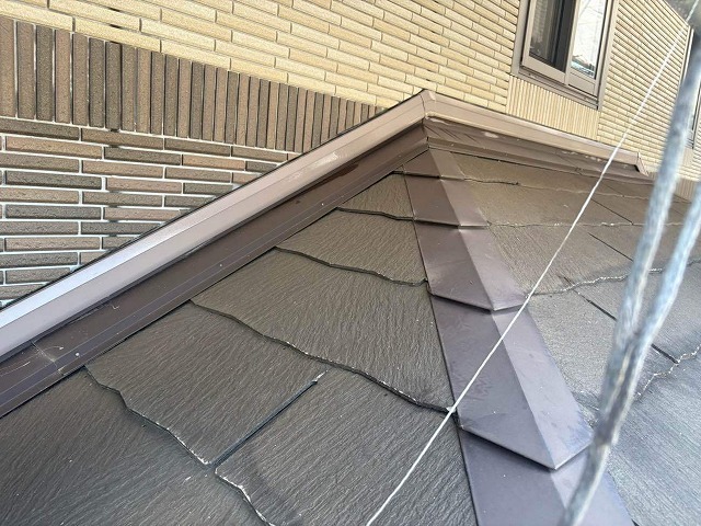 下屋根の壁との取り合い